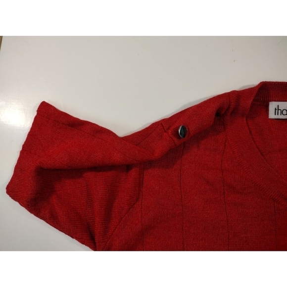 that's me! red lightweight short sleeve sweater - Picture 3 of 10